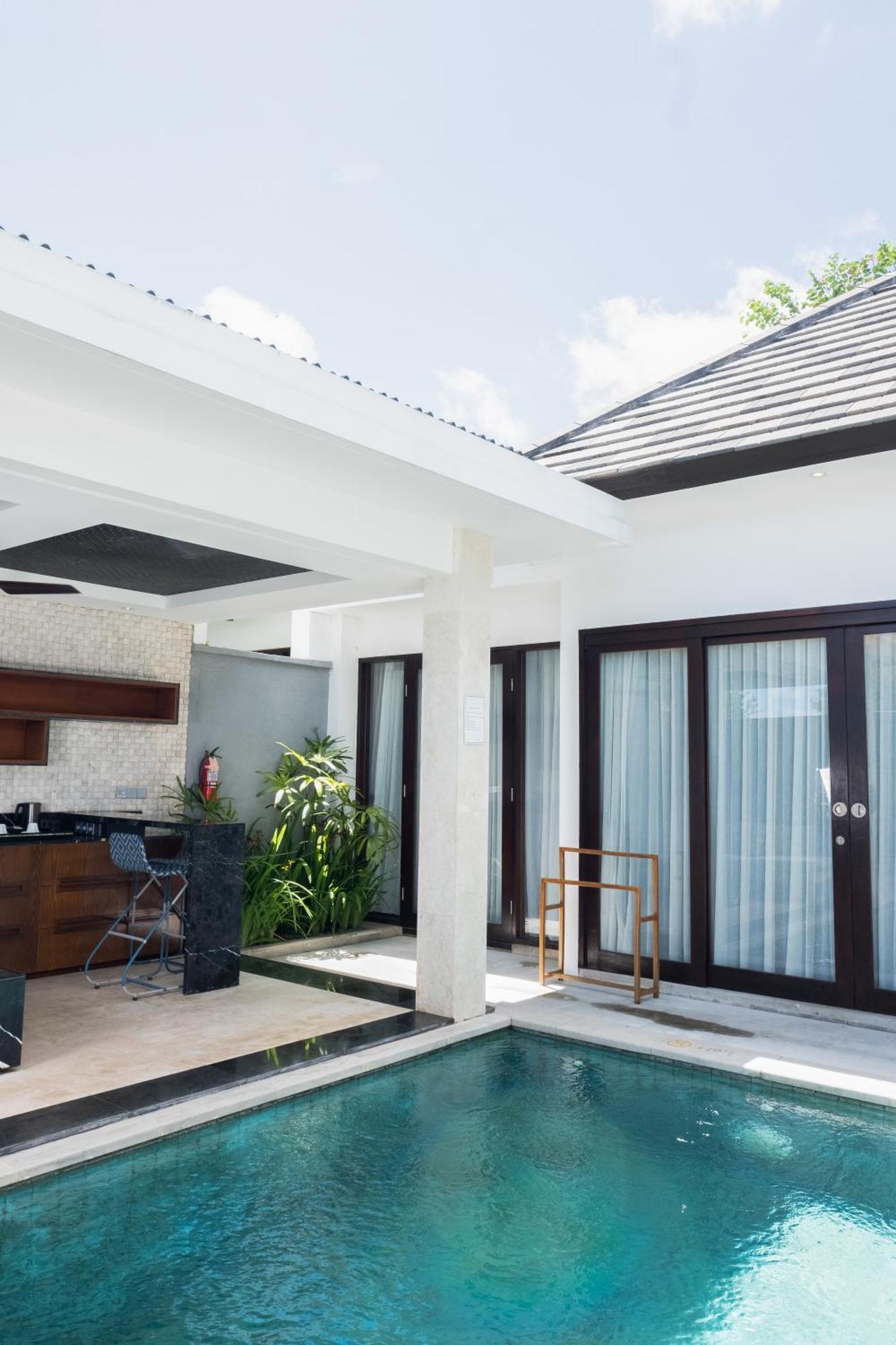 Prasana Villas By Arjani Resorts Uluwatu  Exterior photo